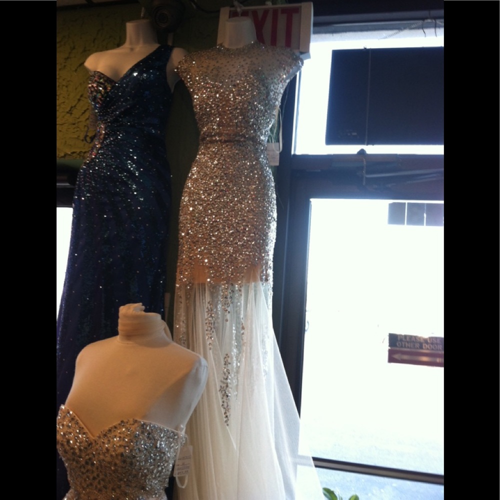 ONE OF A KIND PROM DRESS. Custom made-brand new!